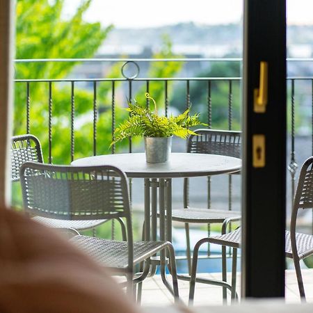 At The Castle Apartment บรอธตีเฟอร์รี ภายนอก รูปภาพ